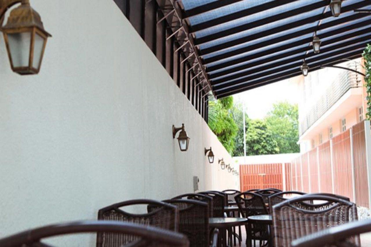 G Inn George Town Zewnętrze zdjęcie