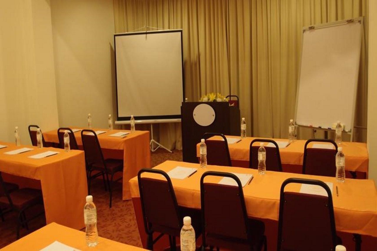 G Inn George Town Zewnętrze zdjęcie